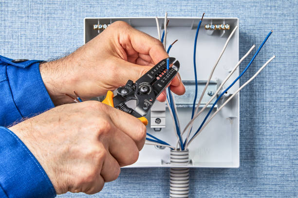 Best Commercial Electrical Services  in Toppenish, WA